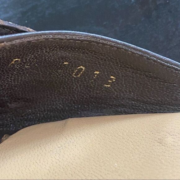 Louis Vuitton Brown and Tan Sandal with Authentication Certificate Size 37.5 - Picture 6 of 14